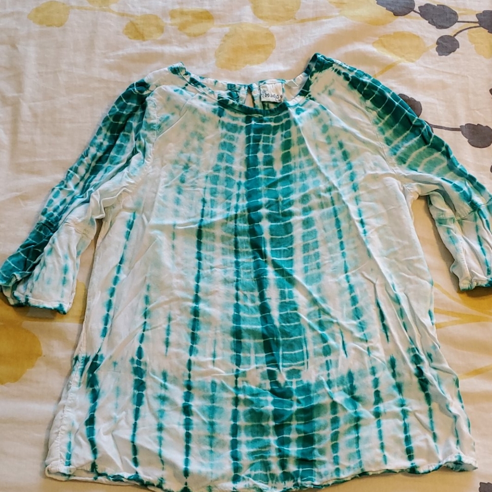 Girls tie dye shirt